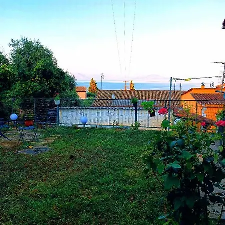 Marianthi-kaizer Bridge Achílleion