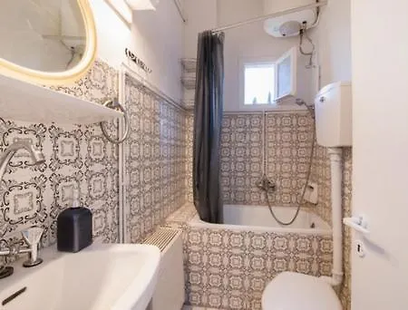 Marianthi-kaizer Bridge Apartment